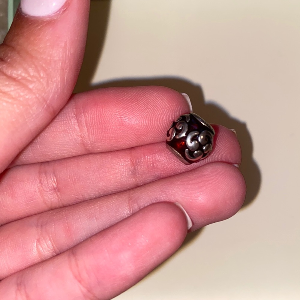 Pandora bead